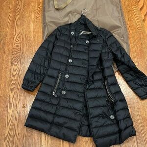 Burberry puff jacket no belt